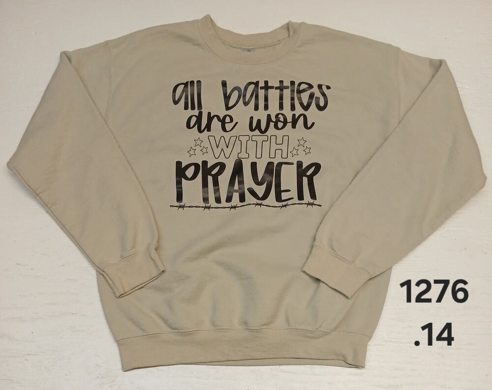 Gildan Heavy Blend (Medium) Beige Graphic Pullover Sweater